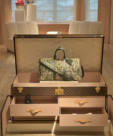 Louis Vuitton Malle Courrier Lozine 110