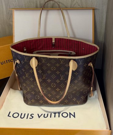 *Louis Vuitton Neverfull MM Monogram